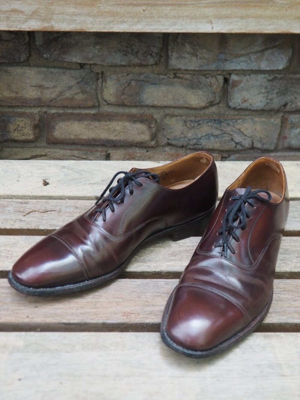 Vintage 2000 Church’s burgundy oxblood leather cap toe oxfords UK 9.5 US 10